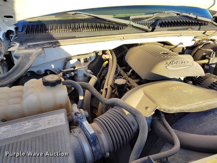 image for item DP5056 2004 Chevrolet Silverado 1500 Ext. Cab pickup truck