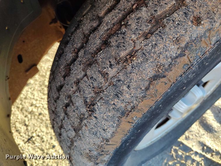 image for item DP5056 2004 Chevrolet Silverado 1500 Ext. Cab pickup truck