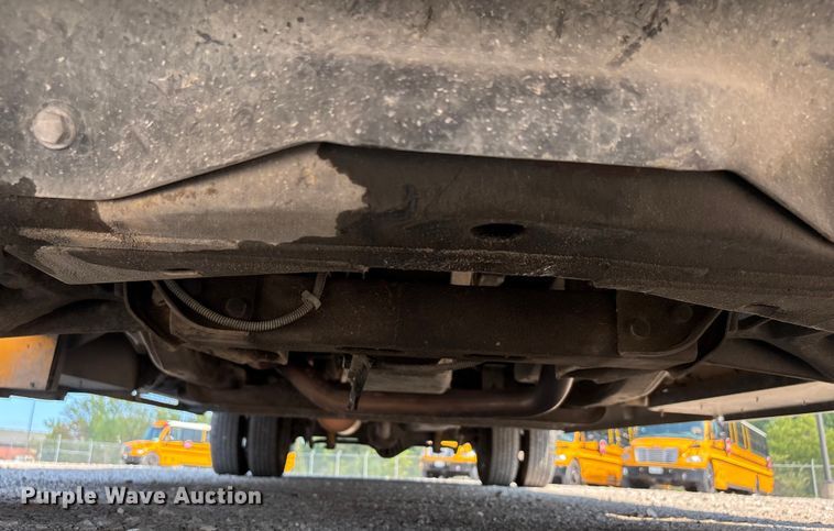 image for item DU1346 2014 Chevrolet School bus