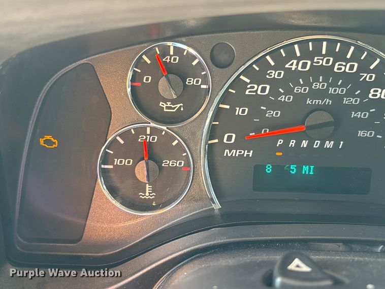 image for item DU1346 2014 Chevrolet School bus