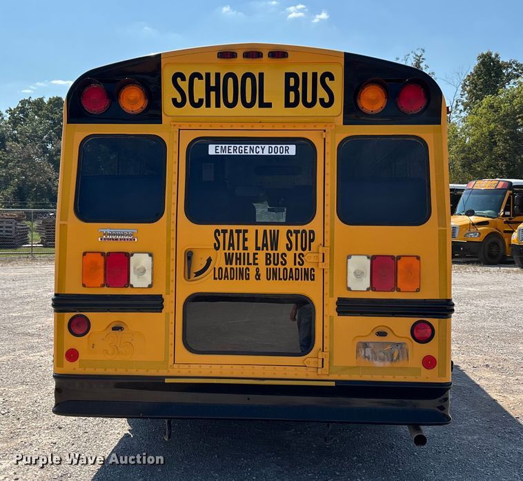image for item DU1347 2014 Chevrolet school bus