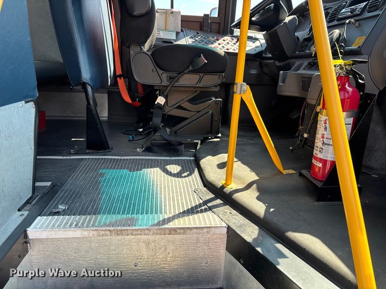 image for item DU1348 2020 Thomas Built school bus