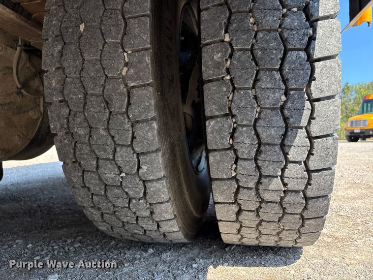 image for item DU1348 2020 Thomas Built school bus