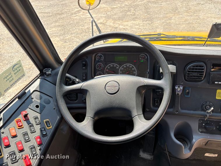 image for item DU1350 2020 Thomas Built school bus