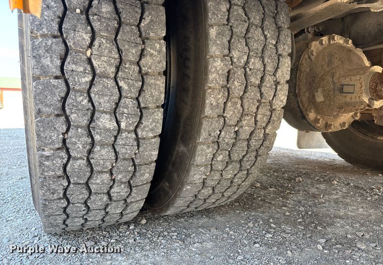 image for item DU1350 2020 Thomas Built school bus