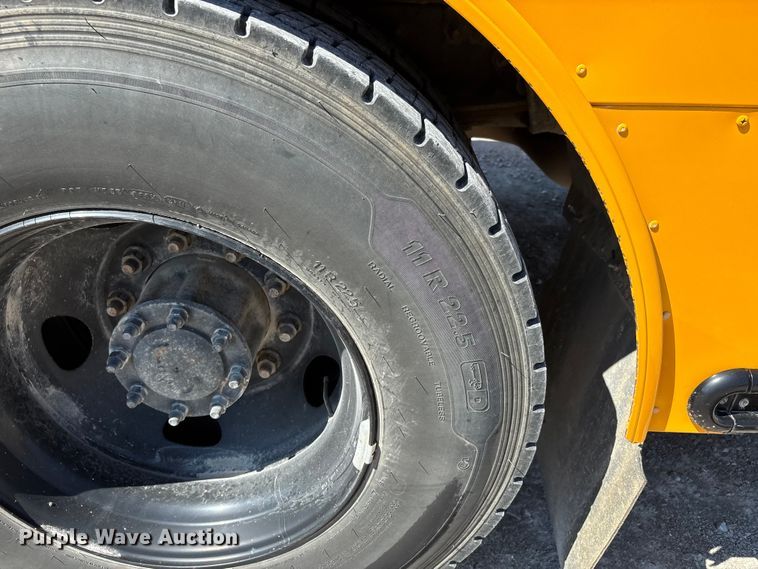 image for item DU1350 2020 Thomas Built school bus