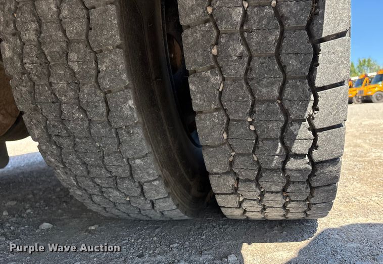 image for item DU1350 2020 Thomas Built school bus