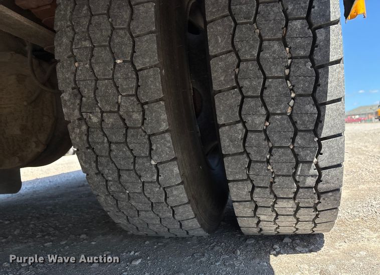 image for item DU1351 2020 Thomas Built school bus