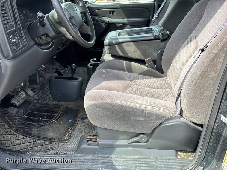 image for item DU1366 2006 Chevrolet Silverado 1500 Ext. Cab pickup truck