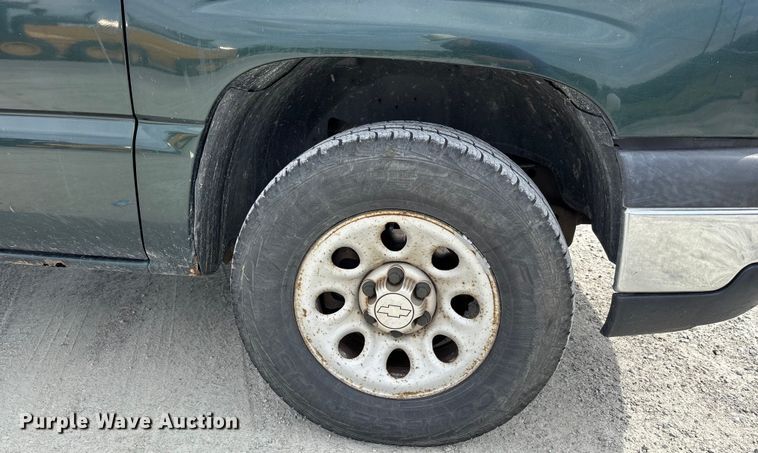 image for item DU1366 2006 Chevrolet Silverado 1500 Ext. Cab pickup truck