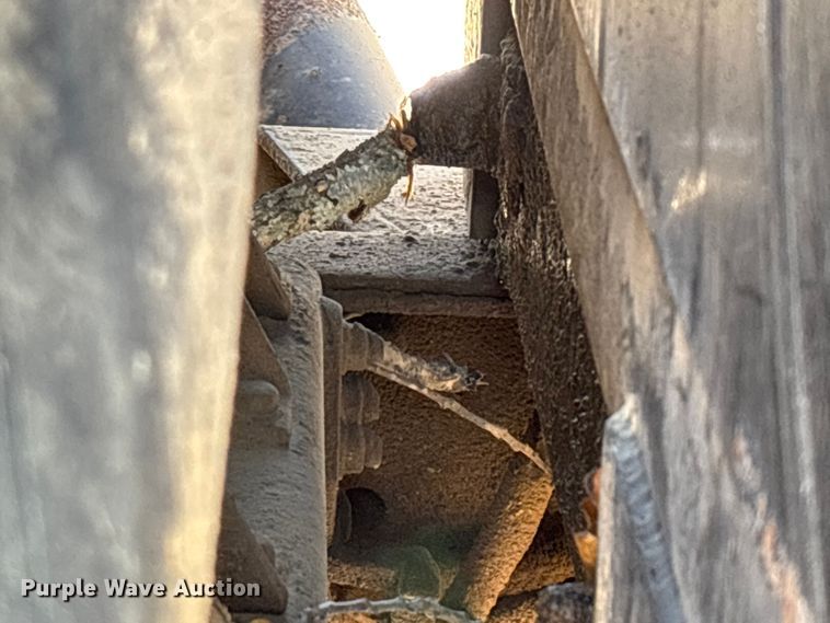 image for item DU1429 2002 International 2674 dump truck