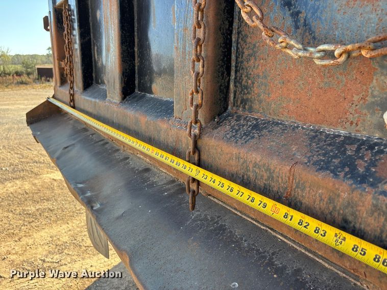 image for item DU1429 2002 International 2674 dump truck