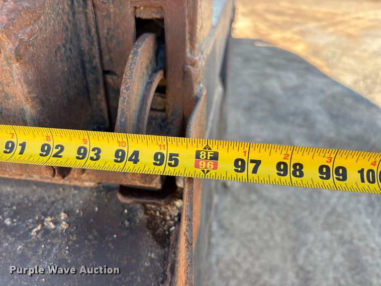 image for item DU1429 2002 International 2674 dump truck