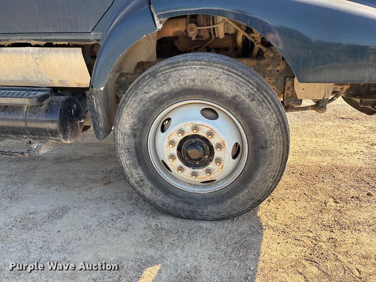 image for item DU1429 2002 International 2674 dump truck