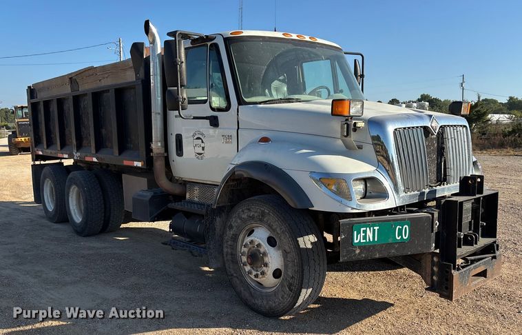 image for item DU1430 2007 International 7500 dump truck