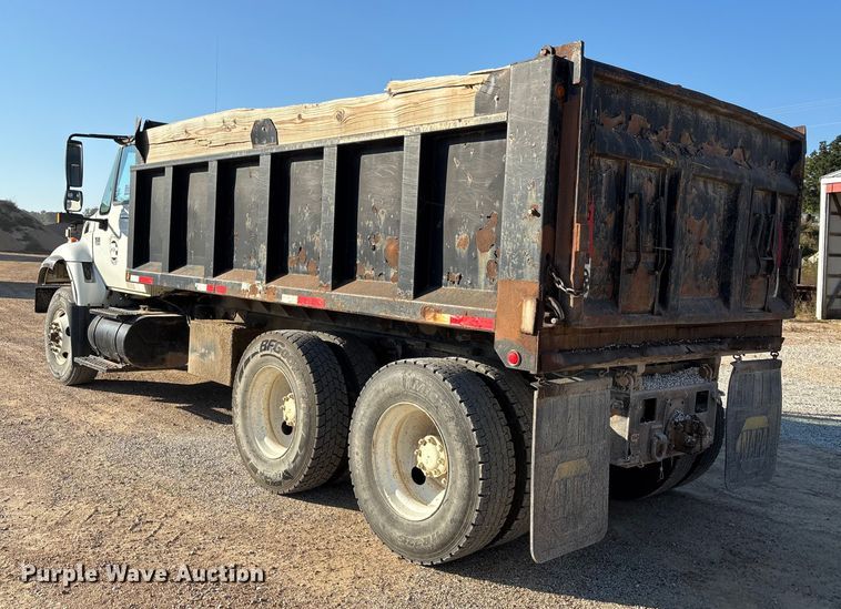 image for item DU1430 2007 International 7500 dump truck