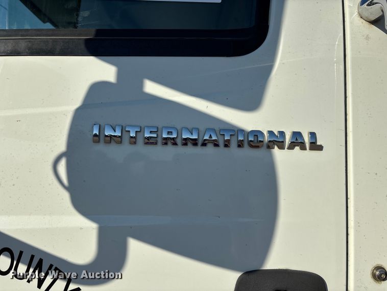 image for item DU1430 2007 International 7500 dump truck