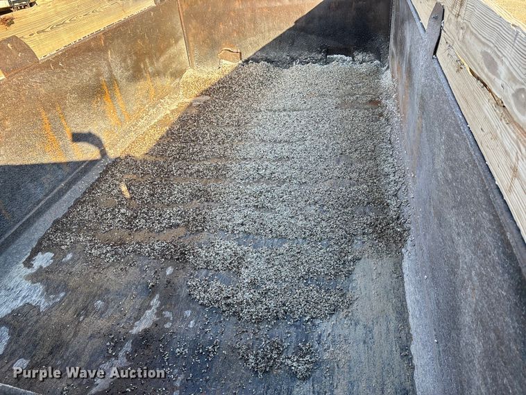 image for item DU1430 2007 International 7500 dump truck