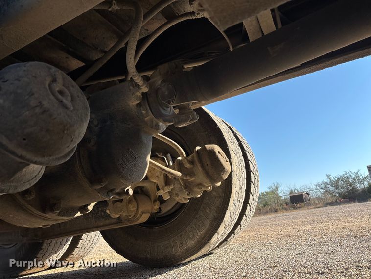 image for item DU1430 2007 International 7500 dump truck