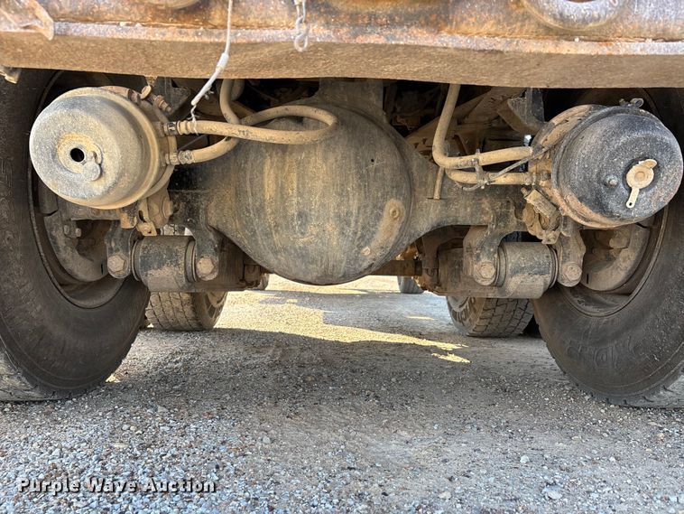 image for item DU1430 2007 International 7500 dump truck