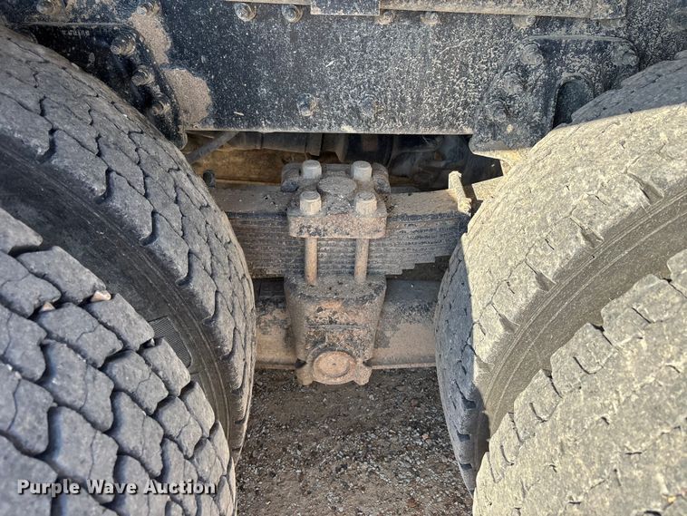 image for item DU1430 2007 International 7500 dump truck