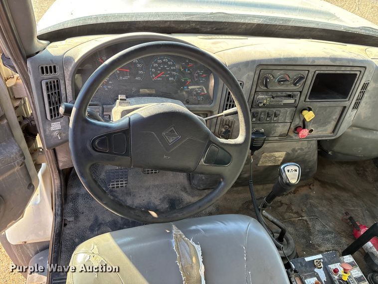 image for item DU1430 2007 International 7500 dump truck