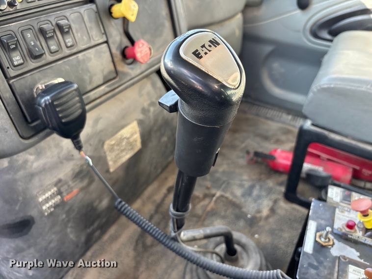 image for item DU1430 2007 International 7500 dump truck