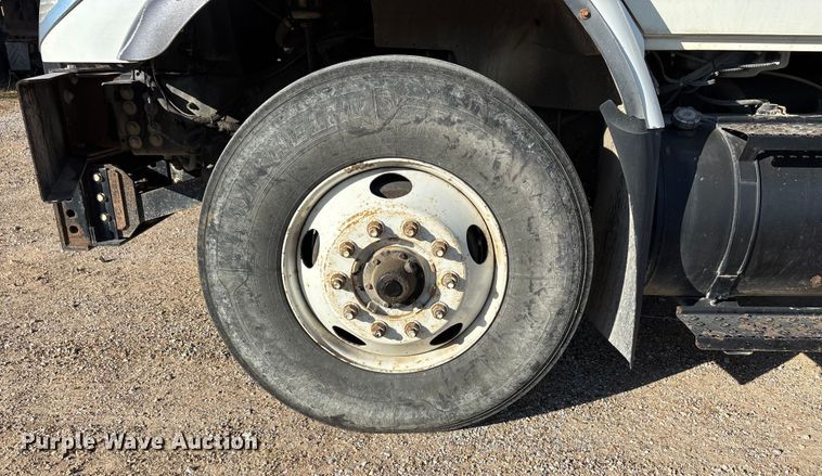 image for item DU1430 2007 International 7500 dump truck