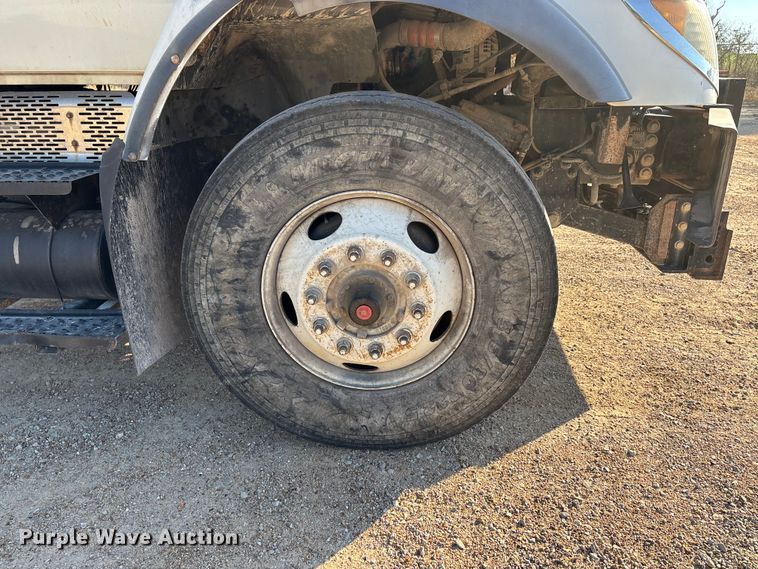 image for item DU1430 2007 International 7500 dump truck