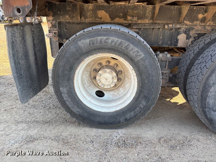 image for item DU1430 2007 International 7500 dump truck