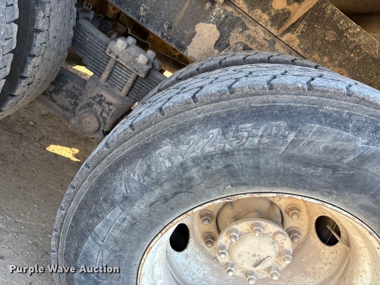 image for item DU1430 2007 International 7500 dump truck