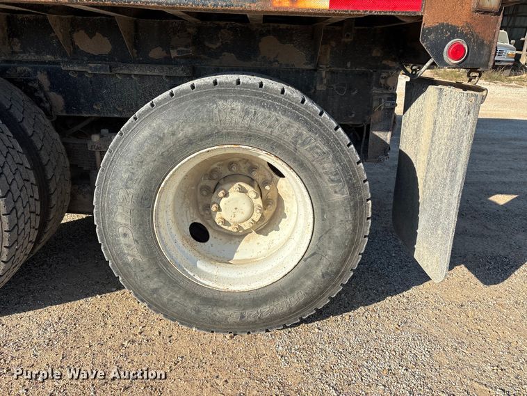 image for item DU1430 2007 International 7500 dump truck