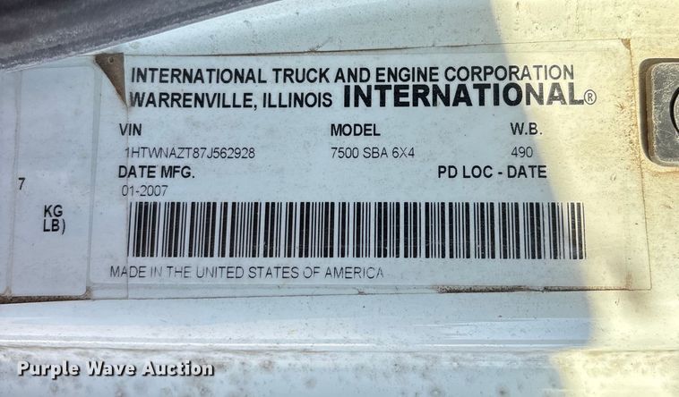 image for item DU1430 2007 International 7500 dump truck