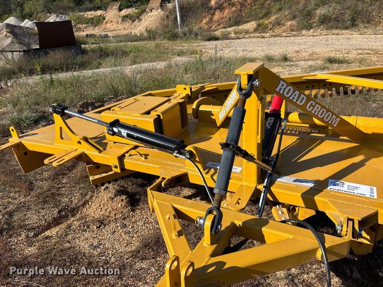 image for item DU1431 Road groomer