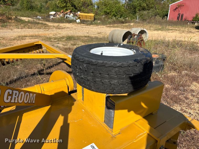 image for item DU1431 Road groomer