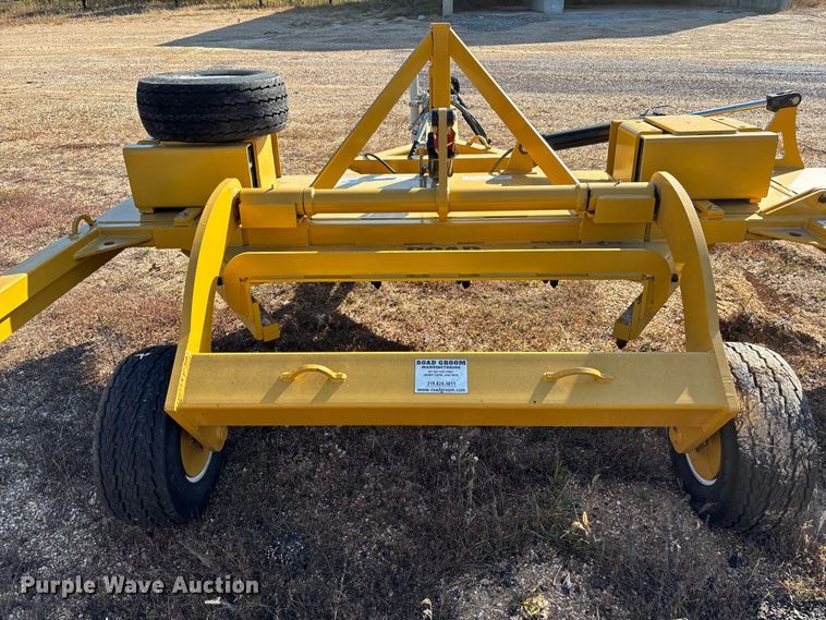 image for item DU1431 Road groomer