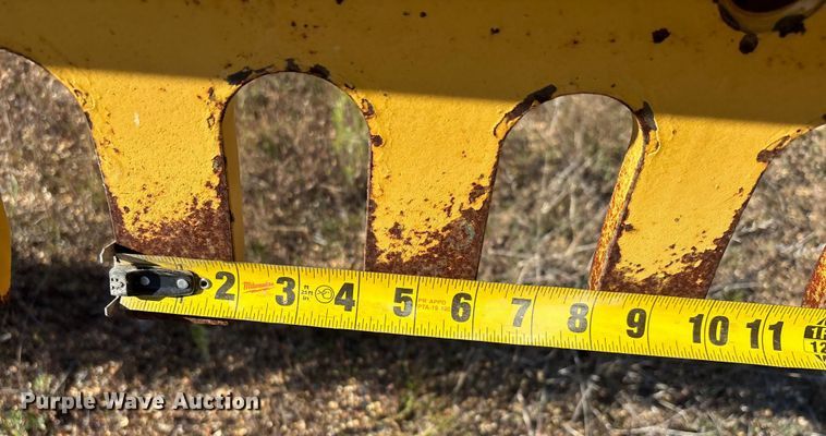 image for item DU1431 Road groomer