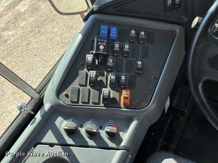 image for item DU1432 2012 IC PB105 school bus