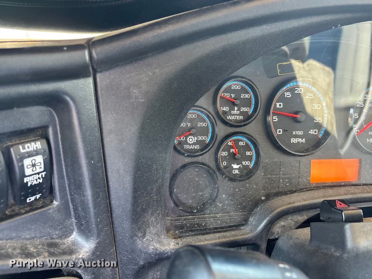 image for item DU1432 2012 IC PB105 school bus