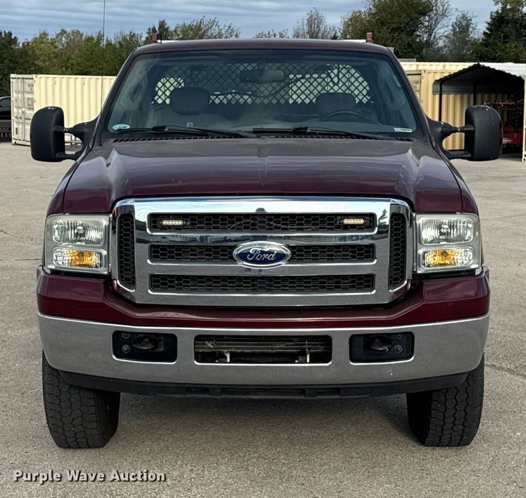 image for item DU3521 2006 Ford F350 Super Duty SuperCab utility bed pickup truck