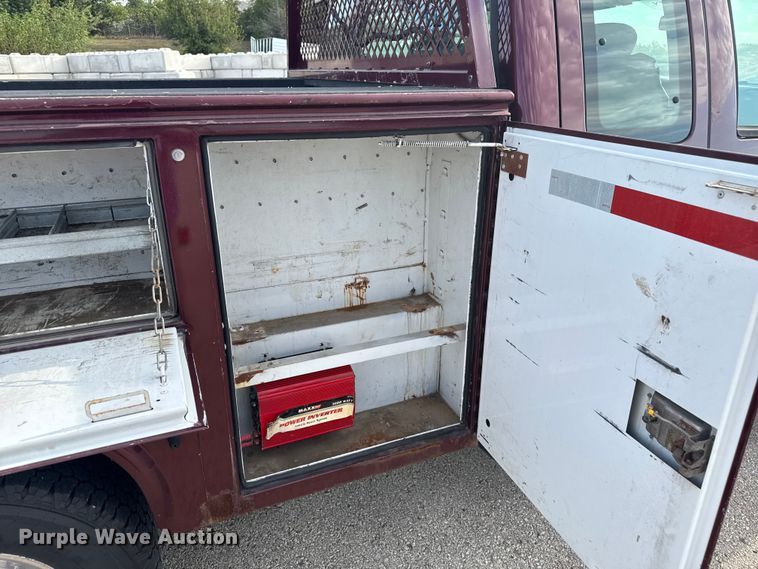 image for item DU3521 2006 Ford F350 Super Duty SuperCab utility bed pickup truck