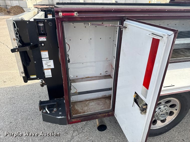 image for item DU3521 2006 Ford F350 Super Duty SuperCab utility bed pickup truck