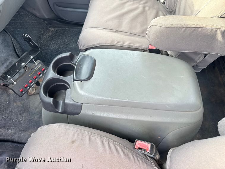 image for item DU3521 2006 Ford F350 Super Duty SuperCab utility bed pickup truck