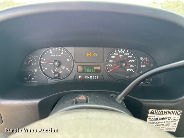 image for item DU3521 2006 Ford F350 Super Duty SuperCab utility bed pickup truck