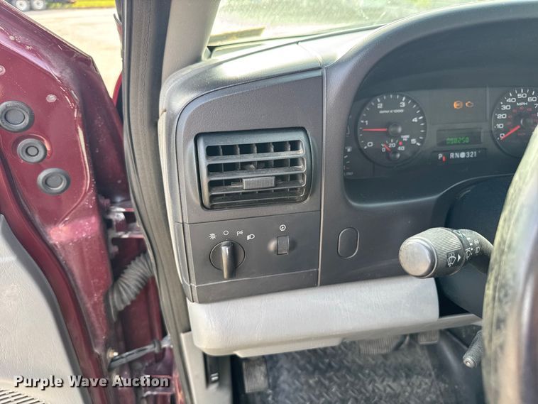 image for item DU3521 2006 Ford F350 Super Duty SuperCab utility bed pickup truck