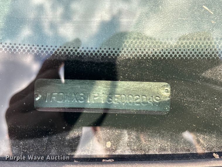 image for item DU3521 2006 Ford F350 Super Duty SuperCab utility bed pickup truck