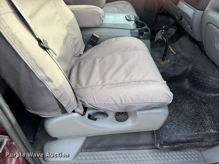 image for item DU3521 2006 Ford F350 Super Duty SuperCab utility bed pickup truck