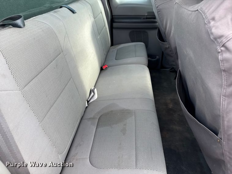 image for item DU3521 2006 Ford F350 Super Duty SuperCab utility bed pickup truck