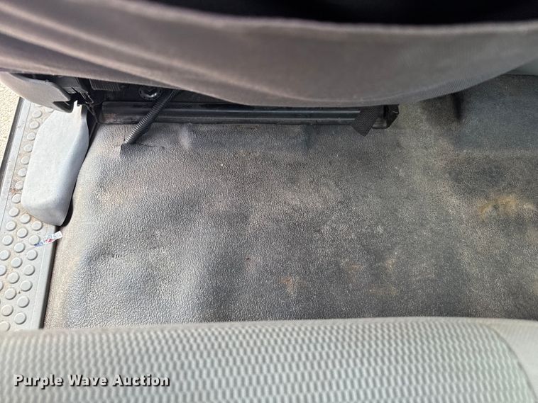 image for item DU3521 2006 Ford F350 Super Duty SuperCab utility bed pickup truck