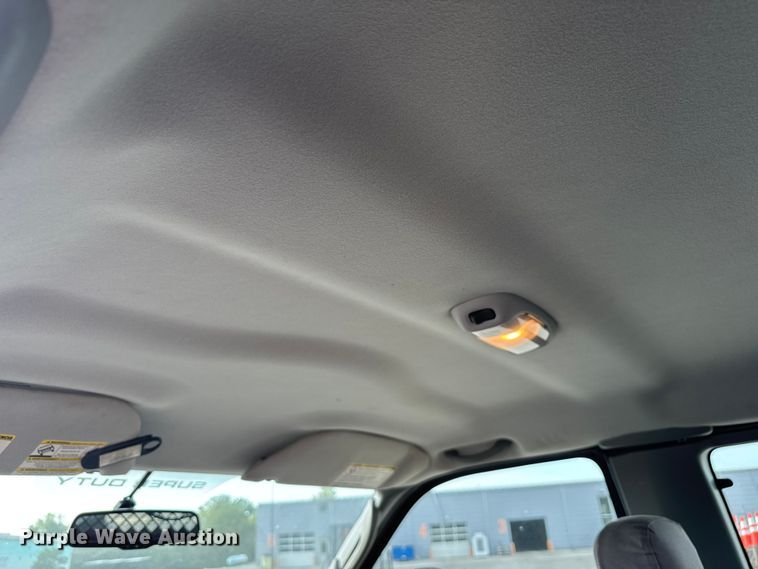 image for item DU3521 2006 Ford F350 Super Duty SuperCab utility bed pickup truck